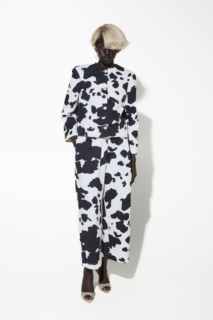 26 06 29 MILKWHITE ESHOP 64 14593 1000x1500