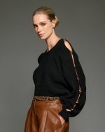TM0882 Black 5